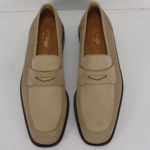 NEW E.T. WRIGHT BEIGE NUBUCK LEATHER LOAFERS 9.5 B main image 7